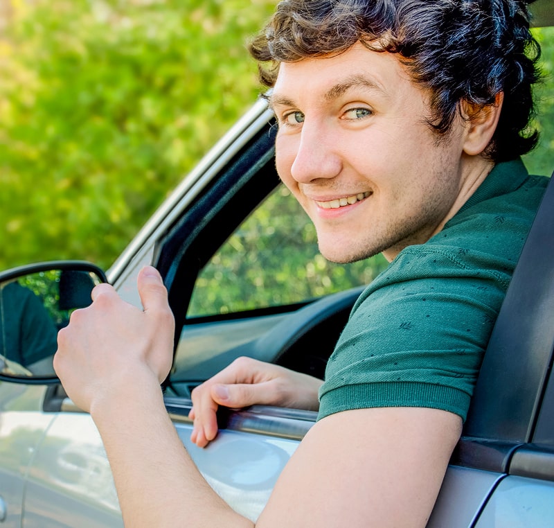 Permis voiture dès 17 ans en Suisse : le guide complet pour les jeunes conducteurs